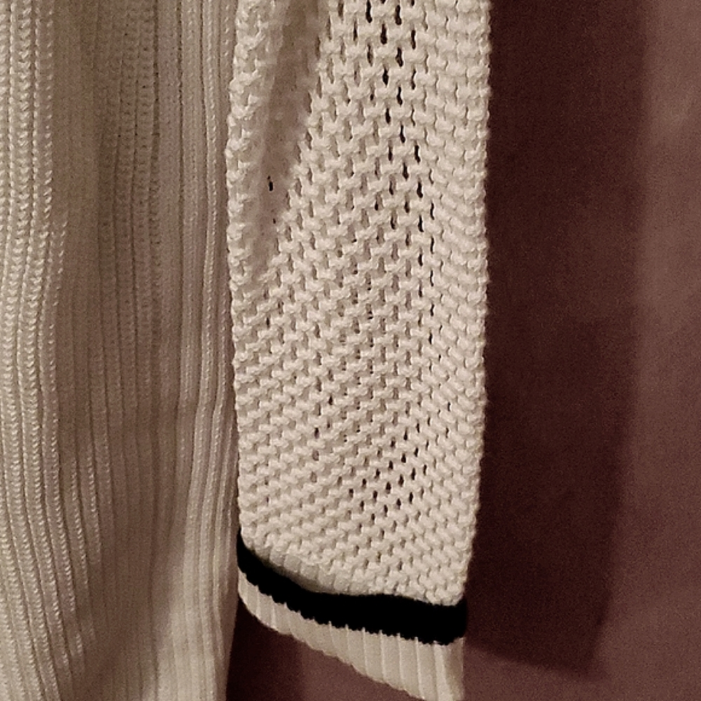 Banana Republic sweater - Picture 3 of 6